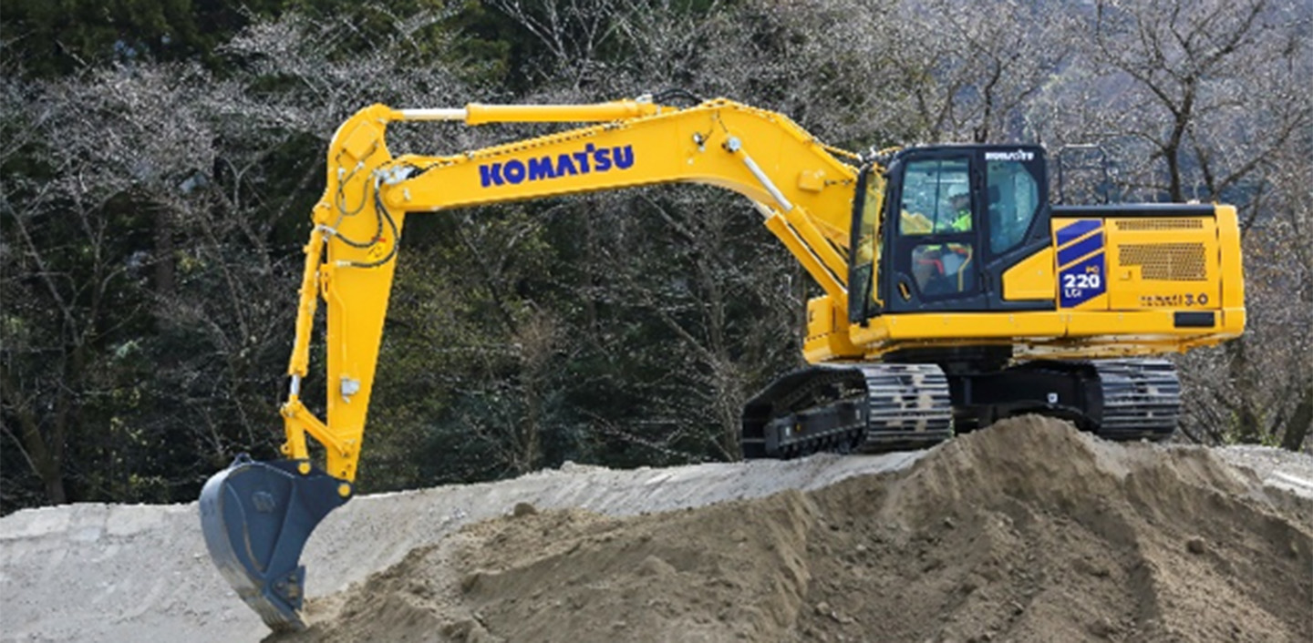 Komatsu's newest excavator, the PC220LCi-12, features IMC 3.0, Komatsu’s latest intelligent machine control technology, along with a cab and controls designed for operator comfort, efficiency and productivity.